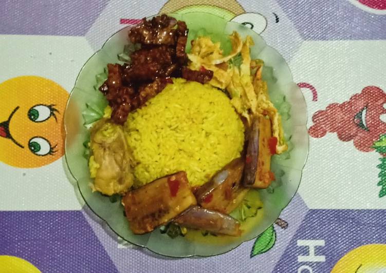Resep Nasi Kuning Rice Cooker yang Lezat Sekali