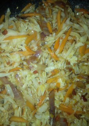 A picture of Spring rolls filling.