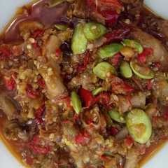 รูปของ Sambal Baby cumi asin feat pete