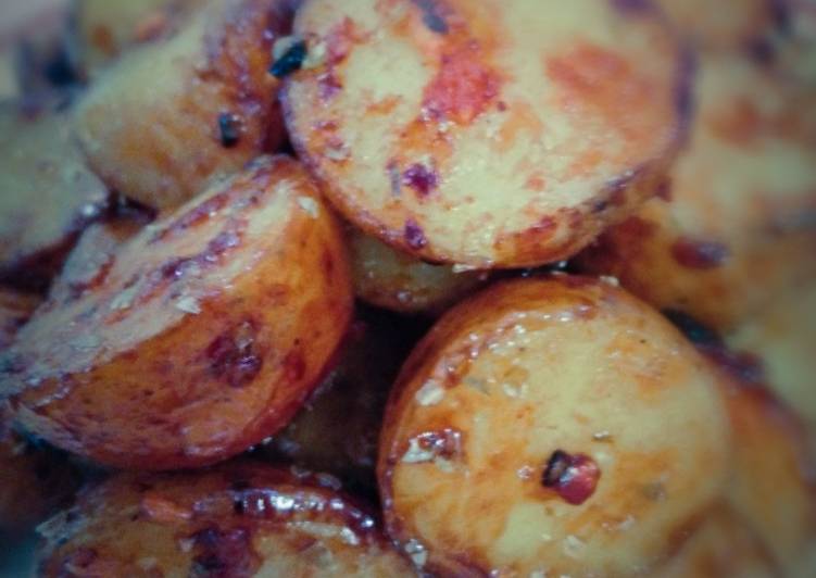 Resep Simple Baby Potato With Black Pepper Yang Gurih