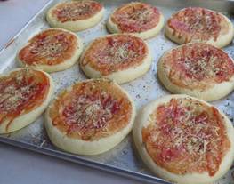 Resep Pizza Mini Untuk Jualan 3 Piring Sehari