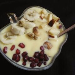 A picture of Custard.