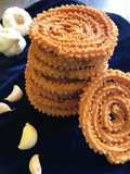 Garlic murukku