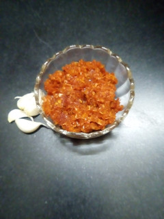 લસણની ચટણી (Garlic Chutney Recipe In Gujarati) રેસીપી મુખ્ય ફોટો
