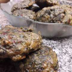 A picture of Bocaditos de acelga al horno.
