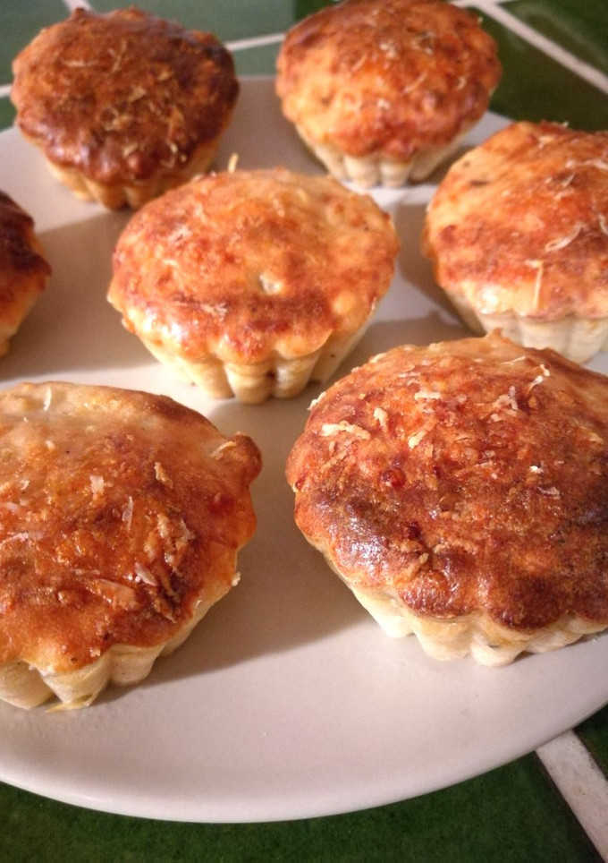 Una foto de Tartitas de patata y queso 🧀
