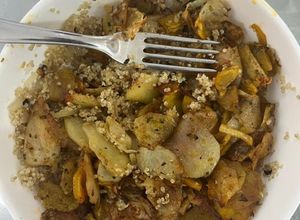 Una foto de Quinoa con papas y batatas