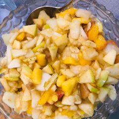 A picture of Fruit chaat.