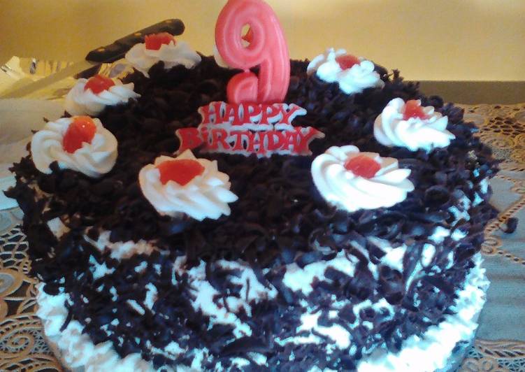 Blackforest mager super duper irit (Sponge cake coklat pakai minyak)