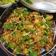 A picture of قیمہ آلو مٹر 😋😋.
