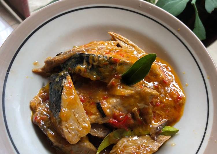 Langkah Mudah untuk Menyiapkan Pindang tongkol merah yang Menggugah Selera