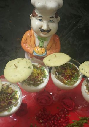A picture of Steamed dahi vadas.