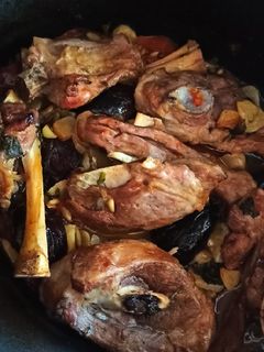 Una foto de Asado de cordero con dátiles medjoul al Pedro Jiménez