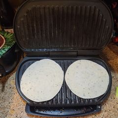 A picture of George Foreman Grill spring onion pancake.