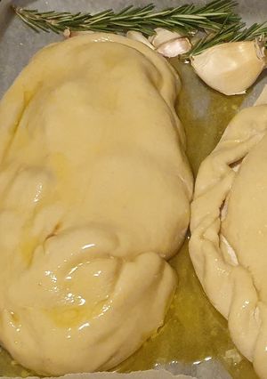 A picture of Pizza dough.