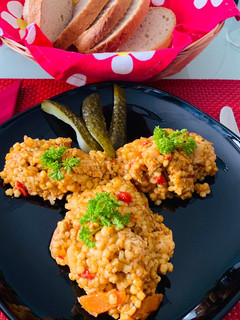 Szaftos zöldséges-húsos tarhonya recept fotója