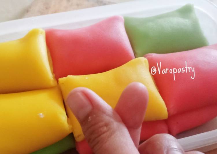 makanan Pancake Durian rainbow Jadi, Enak