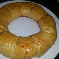 A picture of Rolled stuff bread.
