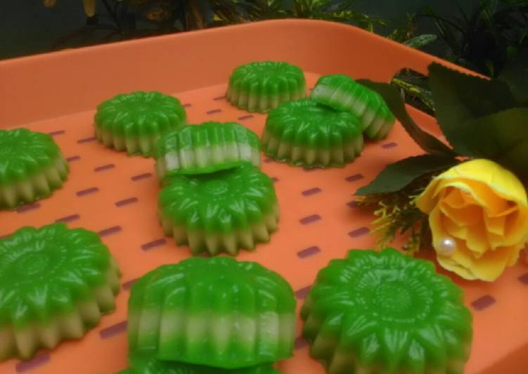 Langkah Mudah untuk Menyiapkan Kue Pepe Betawi pandan wangi, Enak Banget