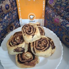 A picture of Chocolate spiral buns.