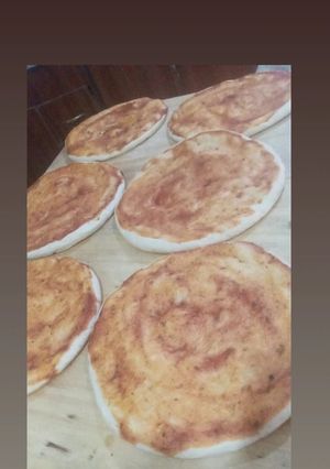 Una foto de Prepizzas súper y fácil para compartir con la familia
