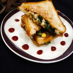 A picture of Spinach sandwich.