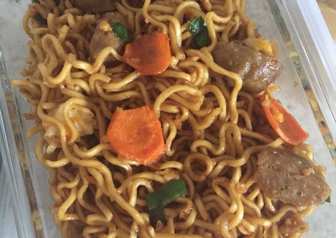 Langkah Mudah untuk mengolah Mie goreng bakso Anti Gagal