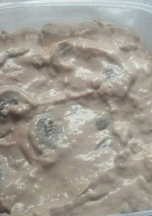 Una foto de Salsa blanca de champiñones y vino