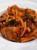 Fideos a la cazuela con costillas y espinacas