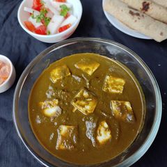 A picture of Dhaba Style Palak Paneer.