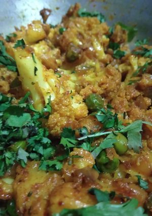 A picture of Peas with gobhi.