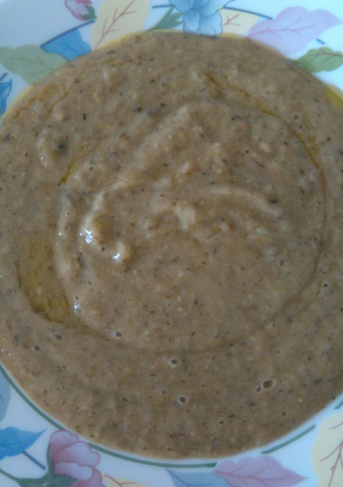 Una foto de Crema de champiñones con verduras