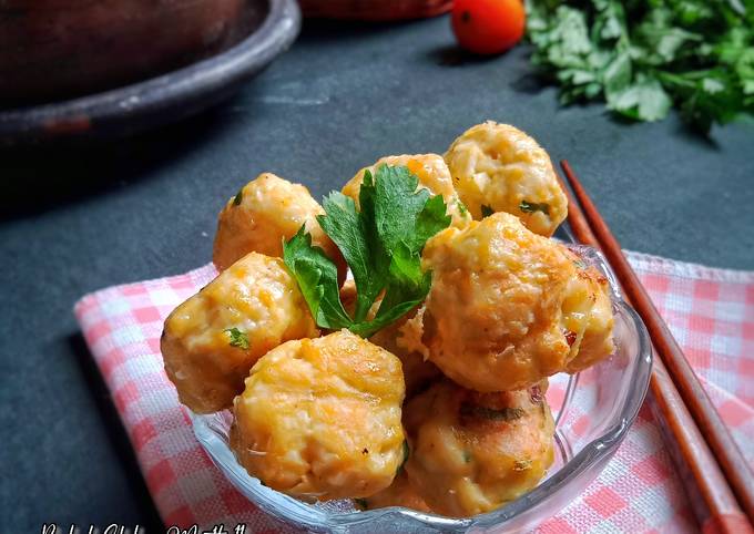 Cara Gampang Membuat Baked Chiken Meatballs, Bisa Manjain Lidah