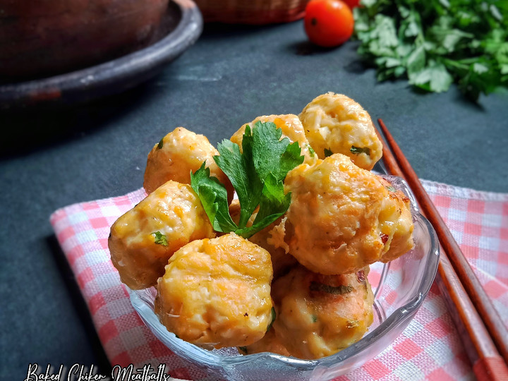 Cara Gampang Membuat Baked Chiken Meatballs, Bisa Manjain Lidah