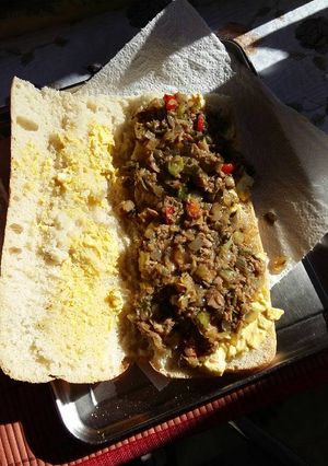 A picture of Tuna sandwich.