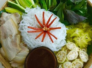 Hình của món Bún thịt luộc chấm mắm tôm chà.