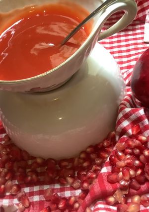 Une photo de POMEGRANATE 🪵MOLASSES 🥄🍁(mêlasse de Grenade)🍎