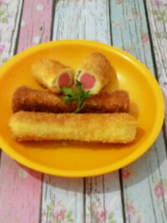 Foto resep Roti Isi Sosis Gulung