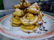 Una foto de profiteroles o pasta choux