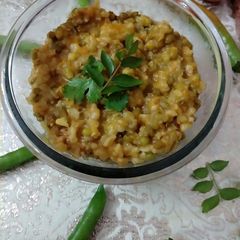 A picture of Sprout moong and wheat khichdi.