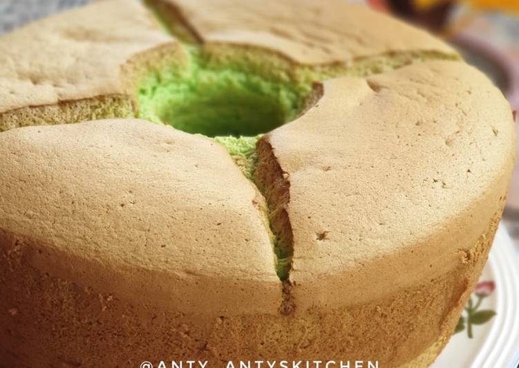 Pandan chiffon cake - Enak, lembut dan tidak seret