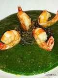 Vellutata di cavolo nero, agretti e gamberi