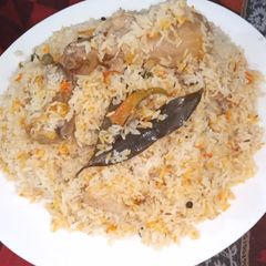 Chicken polaw A picture of Chicken polaw.