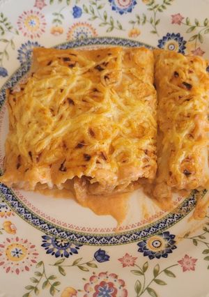 Una foto de Canelones de rape, merluza y gambas #cumplimos9