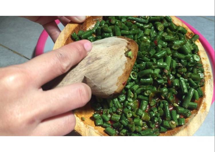 Langkah Mudah untuk Membuat Sambal pencok #pr_kacang panjang yang Bikin Ngiler