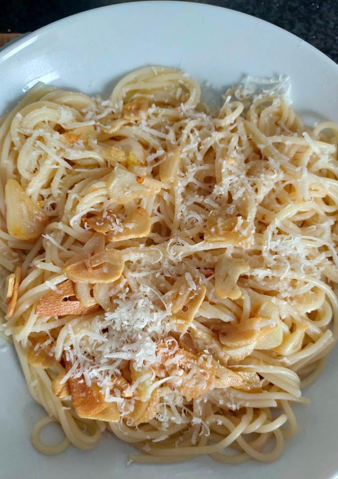 Una foto de Spaghetti all'olio