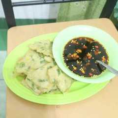 A picture of Tempe mendoan enak.
