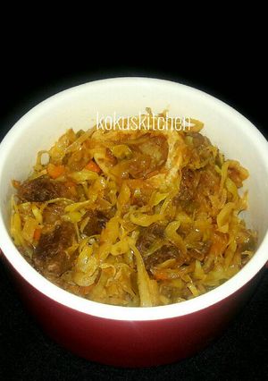 A picture of Leftover beef stew cabbage.