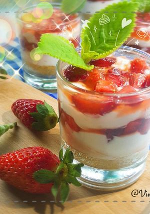 Foto resep Strawberry Cheesecake In Jar (No Bake) 🍓🍃