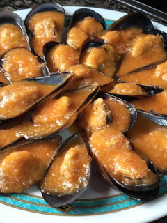 Una foto de Mejillones en salsa picante